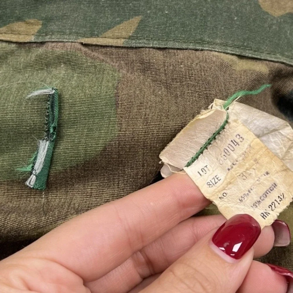 Vintage Woodland Camo Field Jacket Mens M Green Brown Military Utility Coat